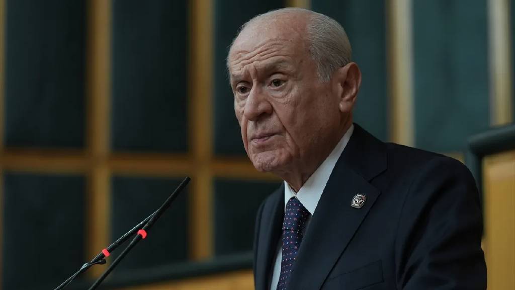 Leman’ın karikatürüne MHP’den tepki