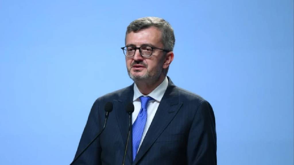 Burhanettin Duran: "nezaketsiz ve yakışıksız” 