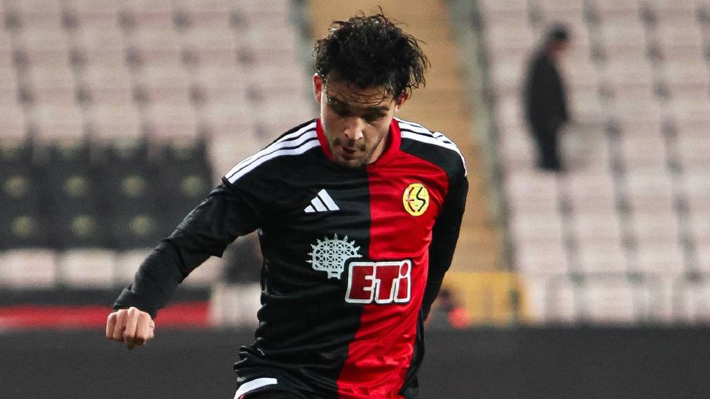 Eskişehirspor, Iğdır FK'yi 90+7'de attığı golle eledi