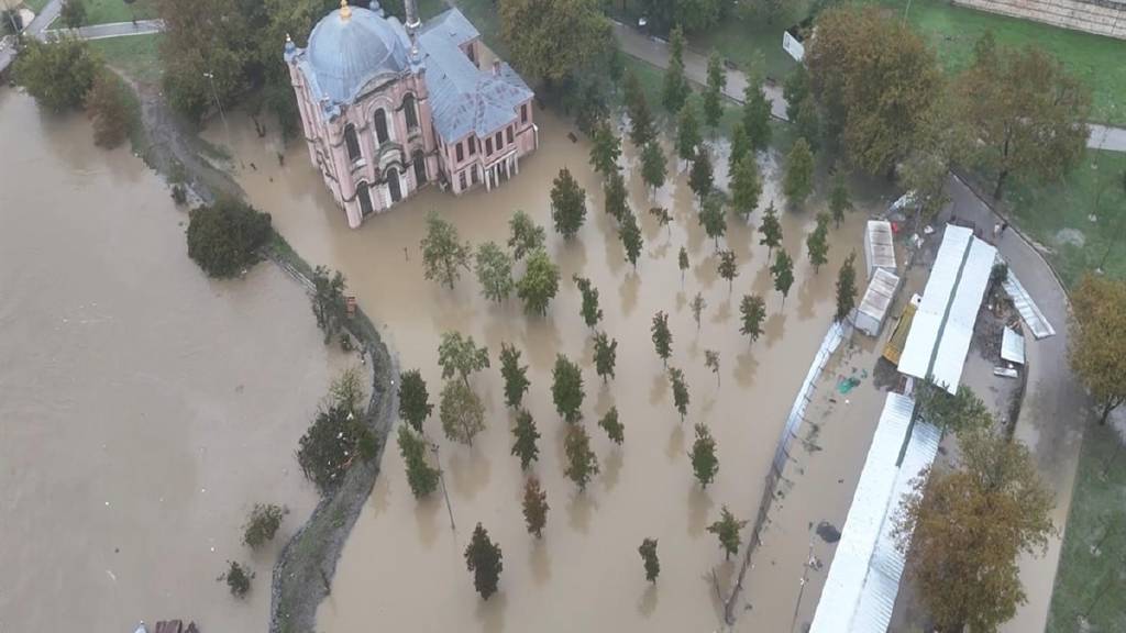 İstanbul'da bazı ilçelere 1 yılın yağışının yüzde 40'ı 1 günde düştü