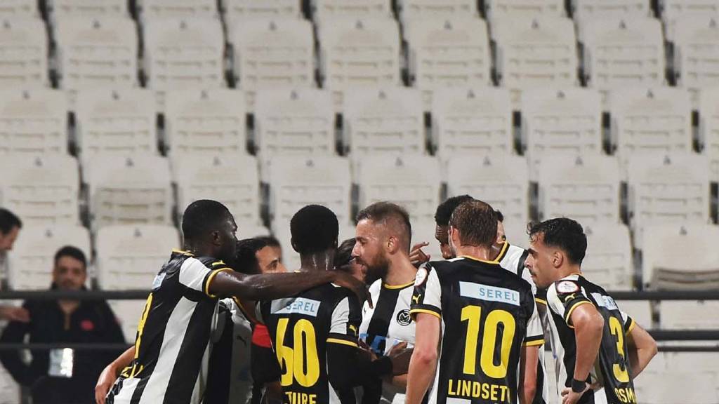 Manisa FK, Batman Petrolspor'u 2-1 mağlup etti