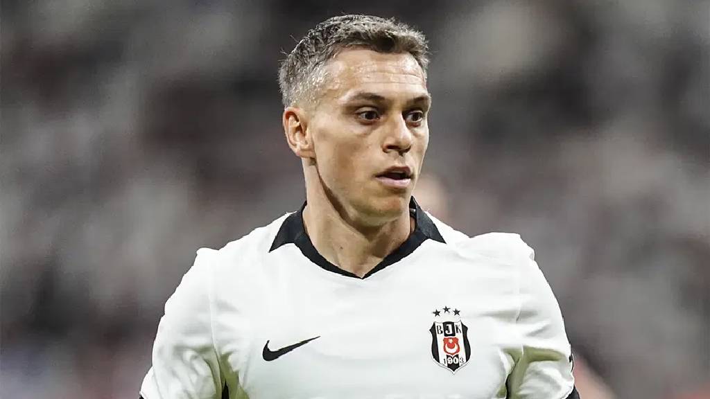 Vlahovic ve Trossard'dan beklenen haber geldi
