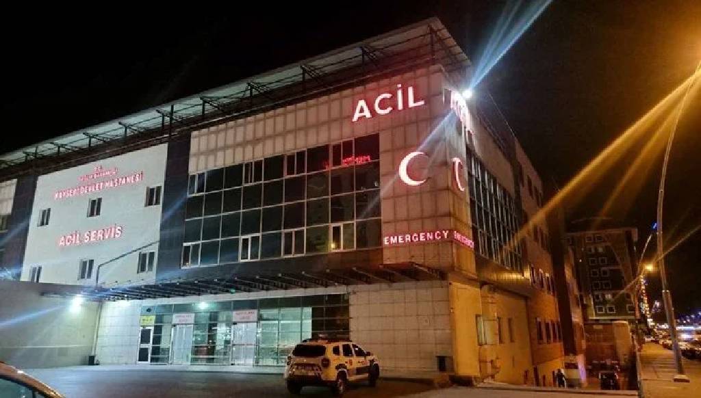 Kayseri'de özel okulda 30 öğrenci yedikleri yemekten zehirlendi