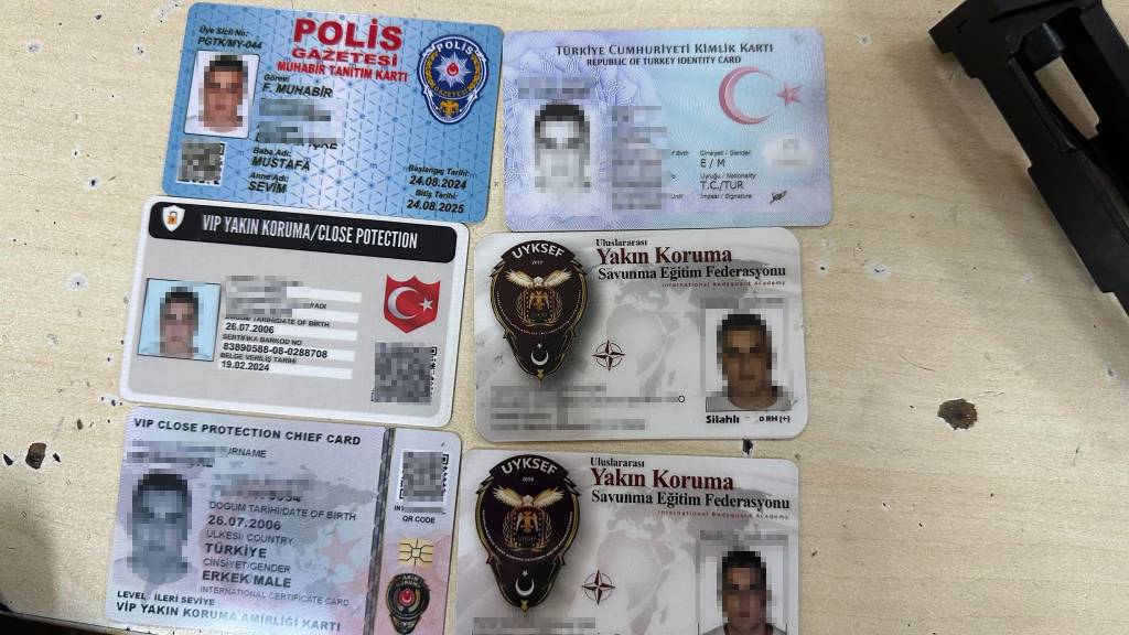 İstanbul’da çakarlı araçtan sahte polis çıktı… 45 bin TL ceza yedi!
