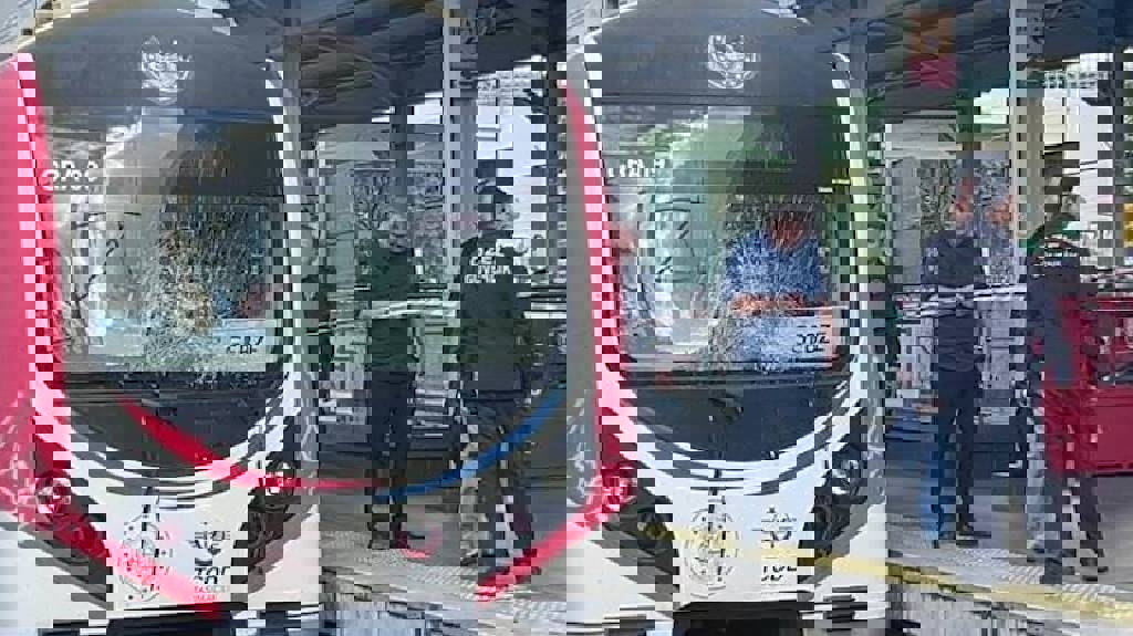 Marmaray'da intihar! Raylara atlayan kişi hayatını kaybetti...