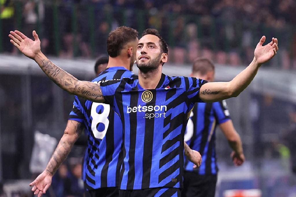 Hakan Çalhanoğlu parladı, Inter 4-0'lık skorla Kızılyıldız'ı mağlup etti