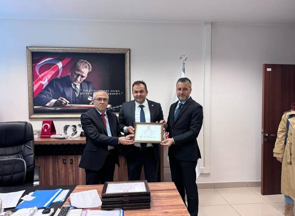 İYİ Parti'de yaprak dökümü sürüyor…