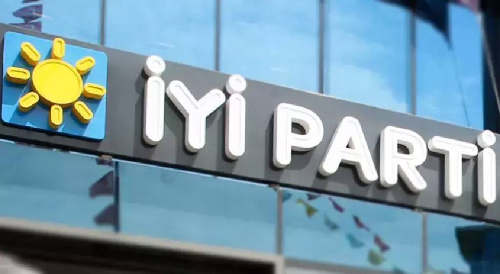 İYİ Parti’de deprem sürüyor... İlçe Başkanı ve yönetimi partiden ayrıldı