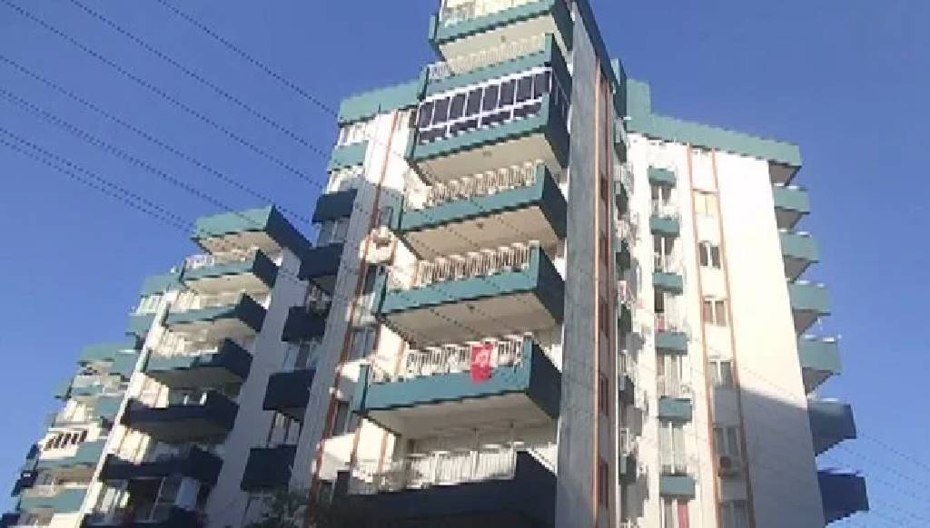 Antalya'da korkunç olay! Apartman dairesinde 3 kardeş ölü bulundu...