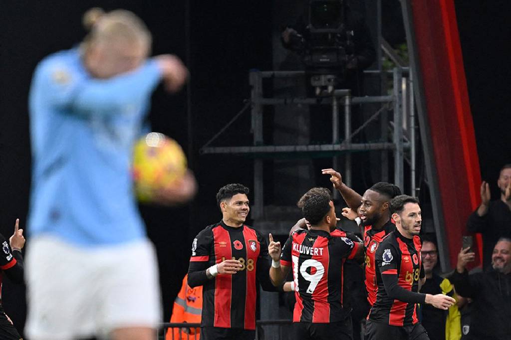 Enes Ünal'ın takımı Bournemouth, Manchester City'yi 2 golle yıktı