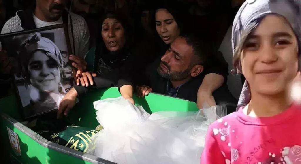 Mezarına gelinlik koydular! İstanbul’da öldürülen 6 yaşındaki Şirin Şanlıurfa’da toprağa verildi
