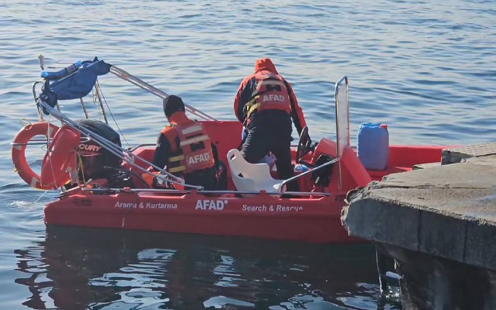 Sarıyer'de denize düşerek kaybolan 2 kardeş aranıyor…