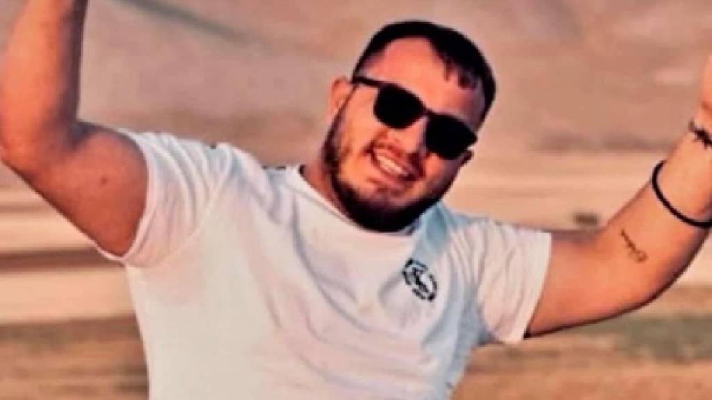 Atatürk büstüne çarpan otomobilin sürücüsü hayatını kaybetti!