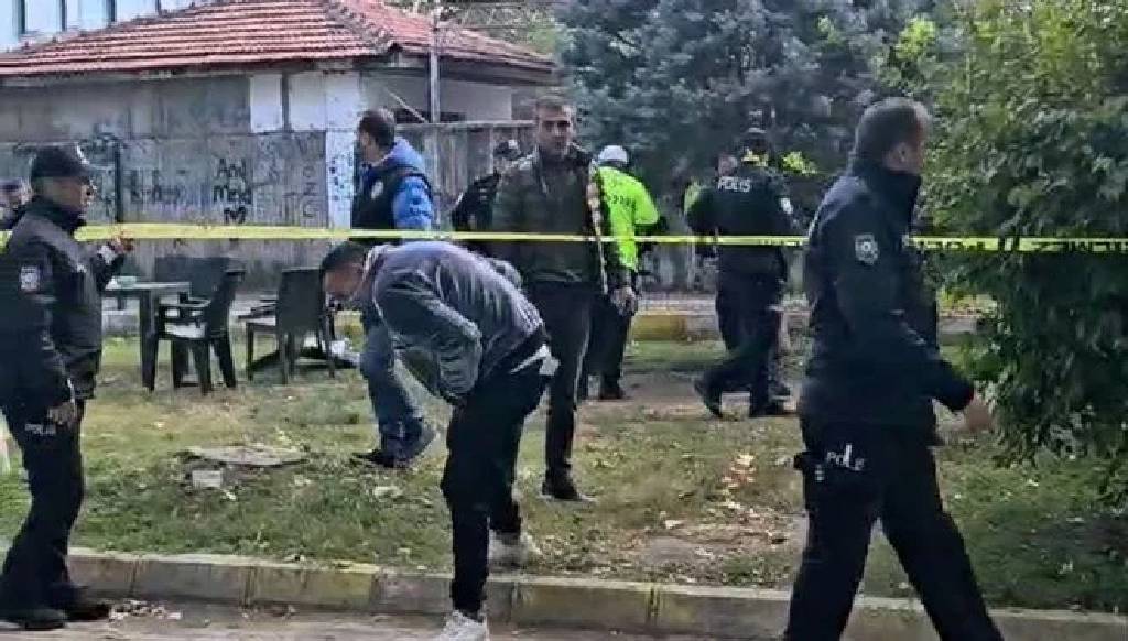 Kavgayı ayırmak isterken vuruldu!