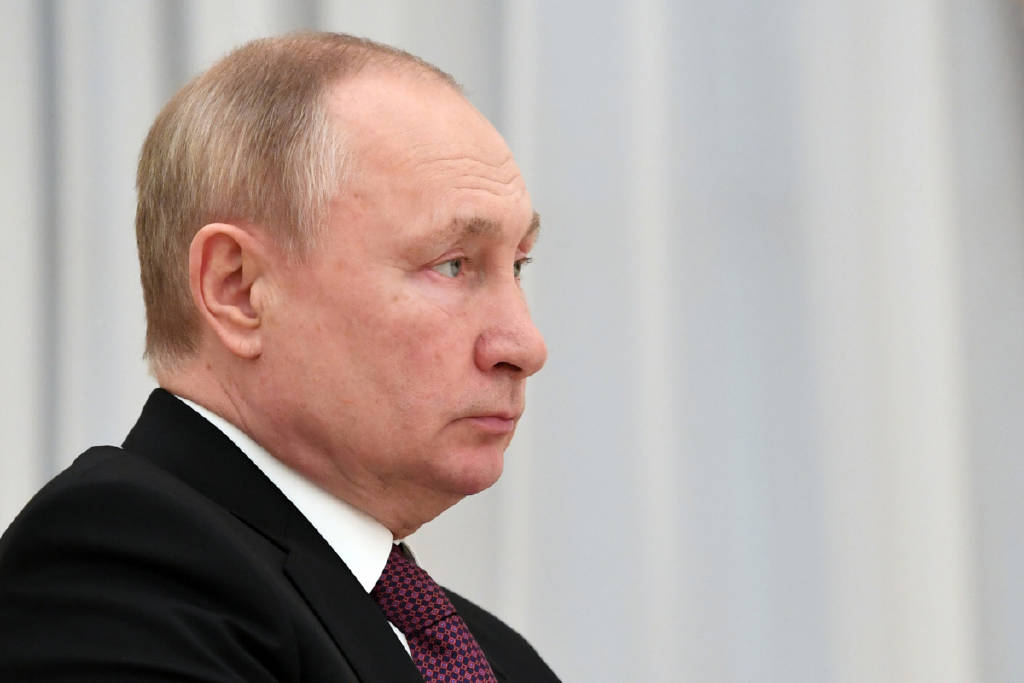 Putin: "Ukrayna’nın nükleer silah edinmesi halinde Rusya, elindeki tüm silahları kullanacak"