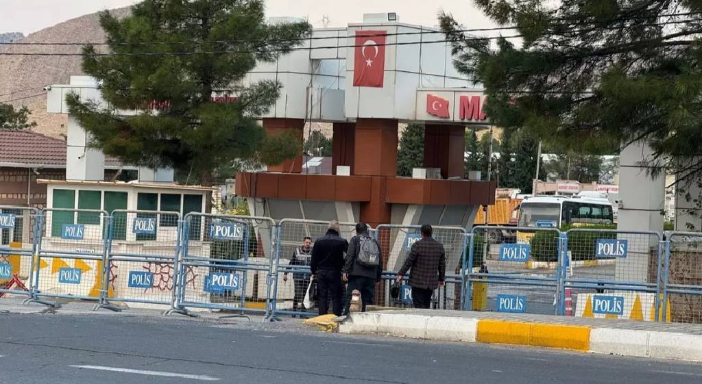 Mardin Büyükşehir Belediyesi '420 kişinin işten çıkarıldığı' haberini yalanladı