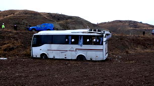 Çankırı'da midibüs şarampole devrildi: 29 yaralı