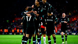 Liverpool, Southampton'ı deplasmanda 3-2 mağlup ederek puan farkını 8'e çıkardı