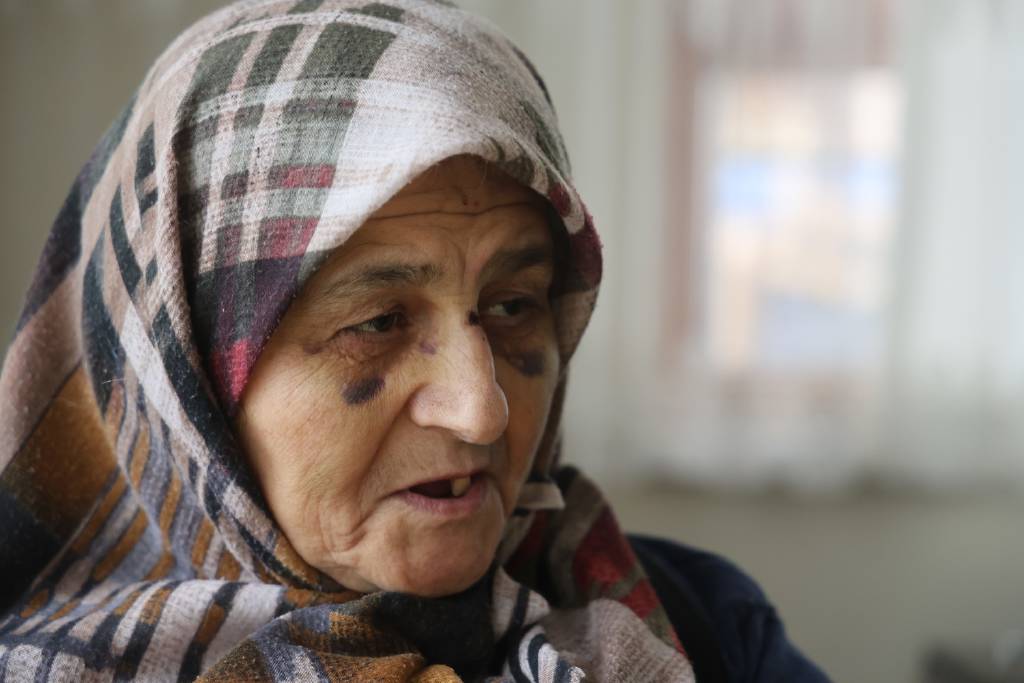 Konya'da bir sürücü, hem ters hem de geri geri gelip çarptığı yaşlı kadının hayatını kararttı!