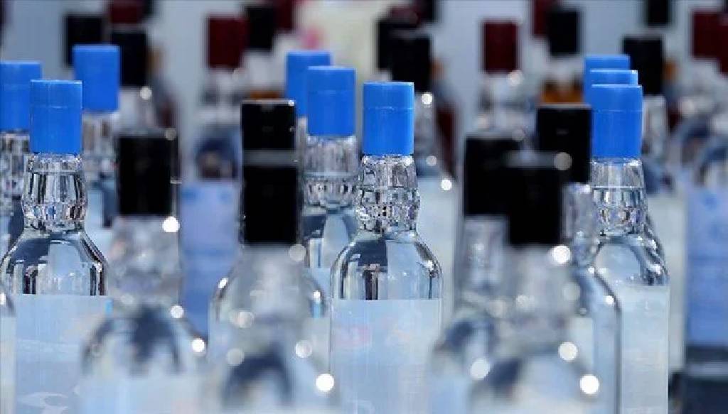 İzmir'de sahte içki operasyonu! 28 bin litre etil alkol ele geçirildi