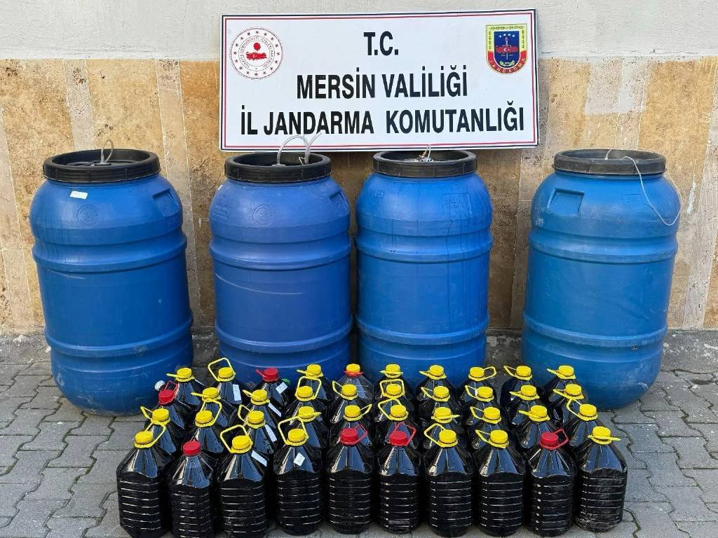 Mersin'de sahte içki imalathanesine operasyon: 2 gözaltı