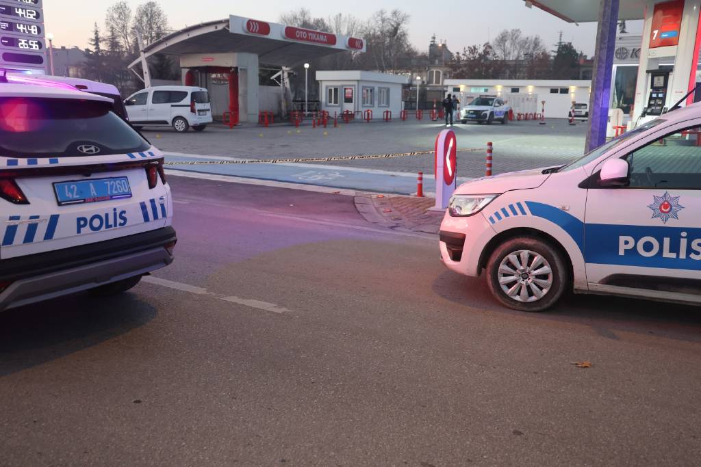 Soygun için girdi! Polise ateş açınca bacağından vuruldu...