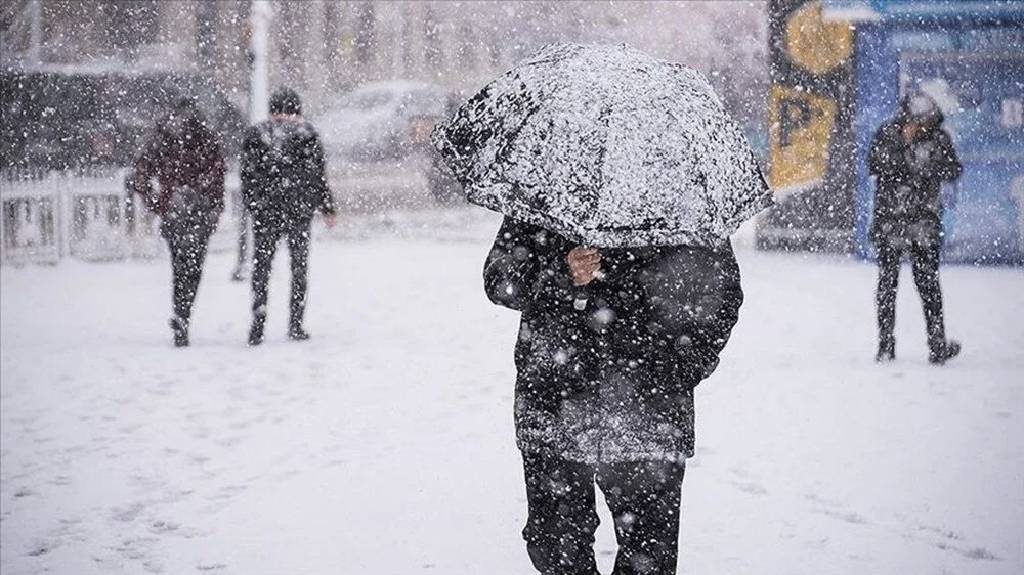 Çığ ve fırtınaya dikkat! Meteoroloji'den yoğun kar yağışı uyarısı...