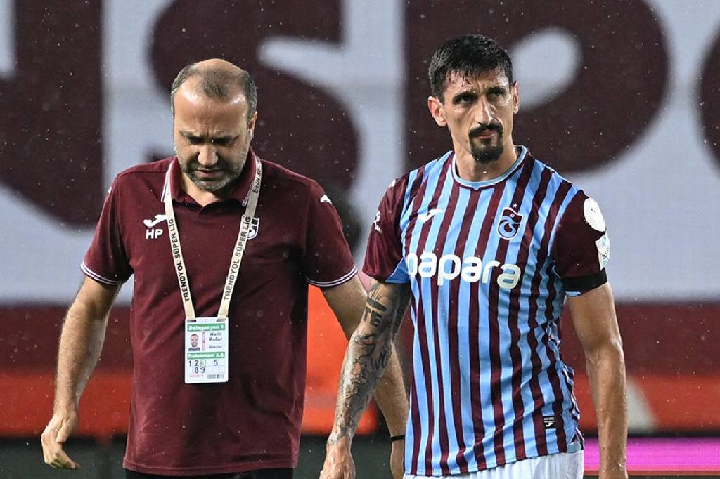 Trabzonspor'un yıldız ismi İspanya'ya gitti