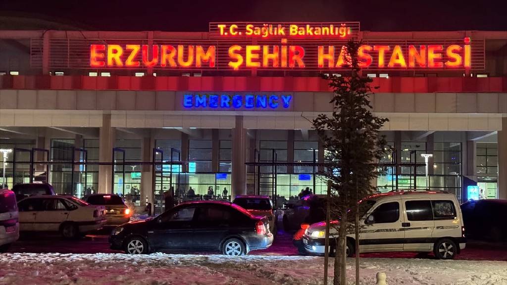 Erzurum'da karbonmonoksit gazından zehirlenen 21 kişi hastanelik oldu