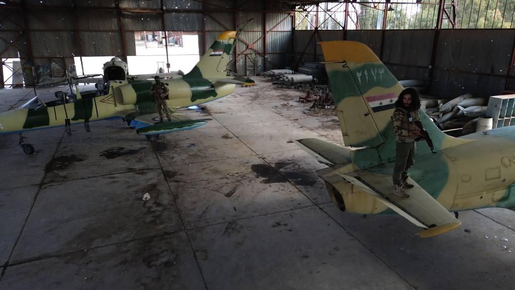 Halep'te rejime ait helikopterler ve savaş uçakları, SMO'nun eline geçti