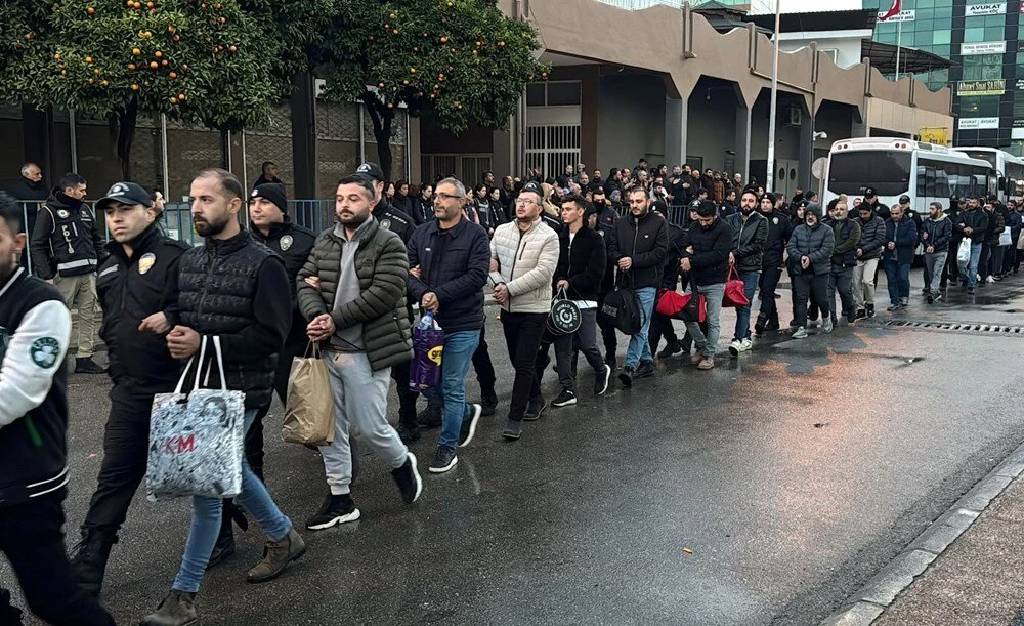 Mersin'deki rüşvet operasyonu! Gümrükteki rüşvet ağı deşifre oldu, 91 şüpheli tutuklandı