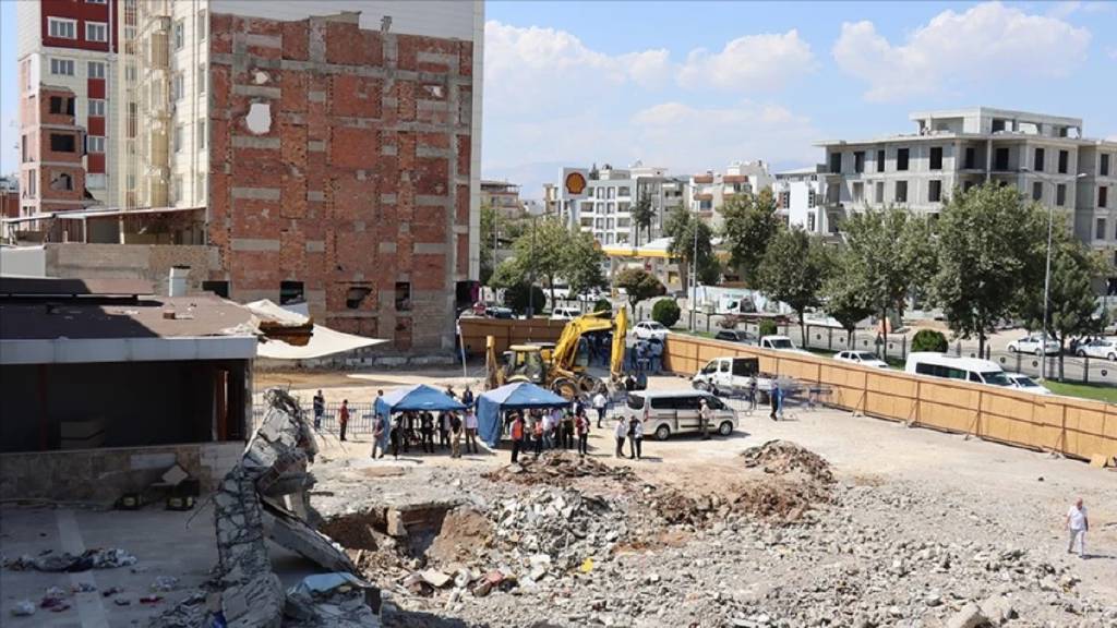  72 kişinin öldüğü Grand İsias Hotel'e ilişkin davada karar açıklandı