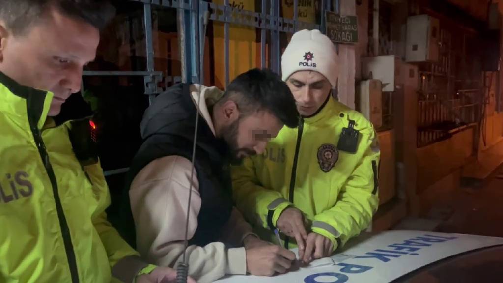 Bursa'da alkollü sürücüden ilginç tepki: 'Araç sizin, ben gidiyorum'
