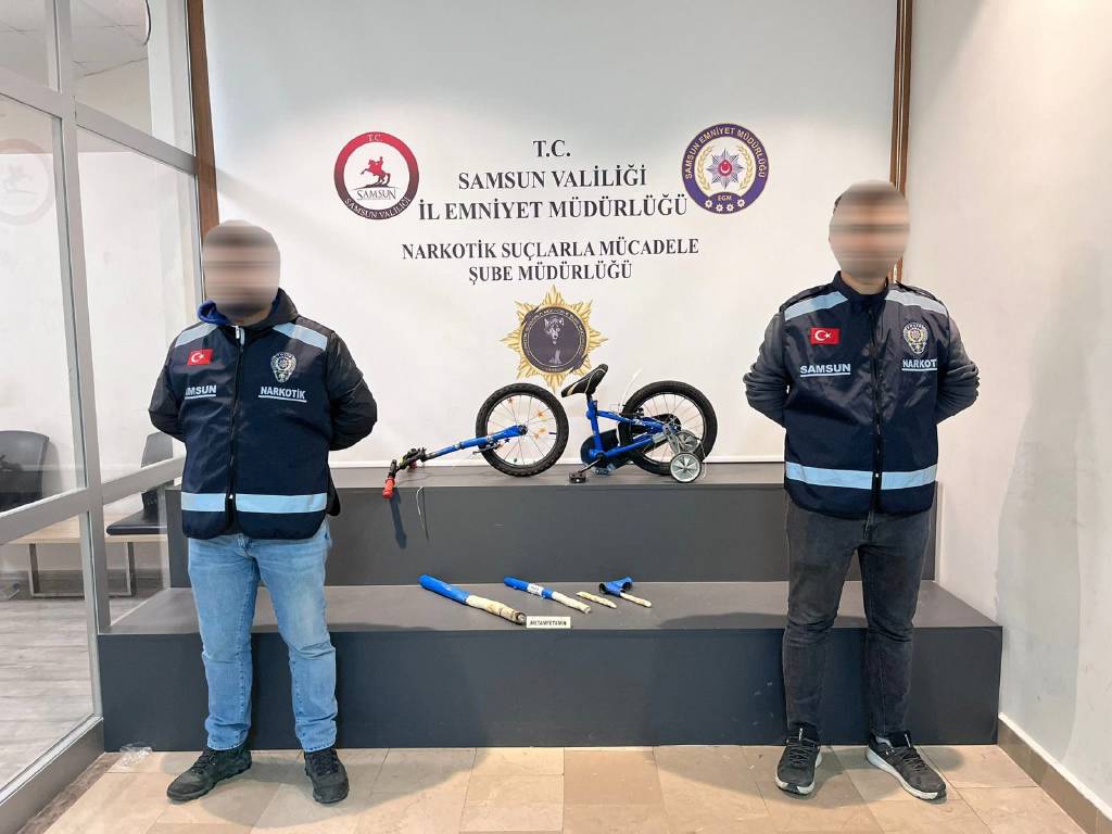 Samsun'da kesilen bisikletin içinden uyuşturucu çıktı: 2 gözaltı