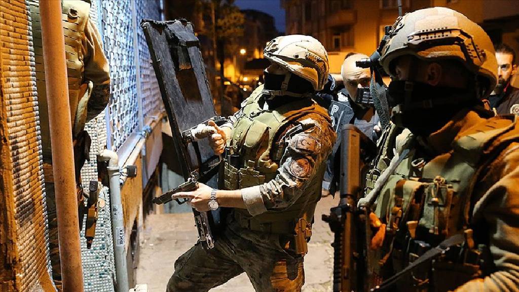 5 ayrı organize suç örgütüne "HÜCRE" operasyonu: 38 şüpheli yakalandı