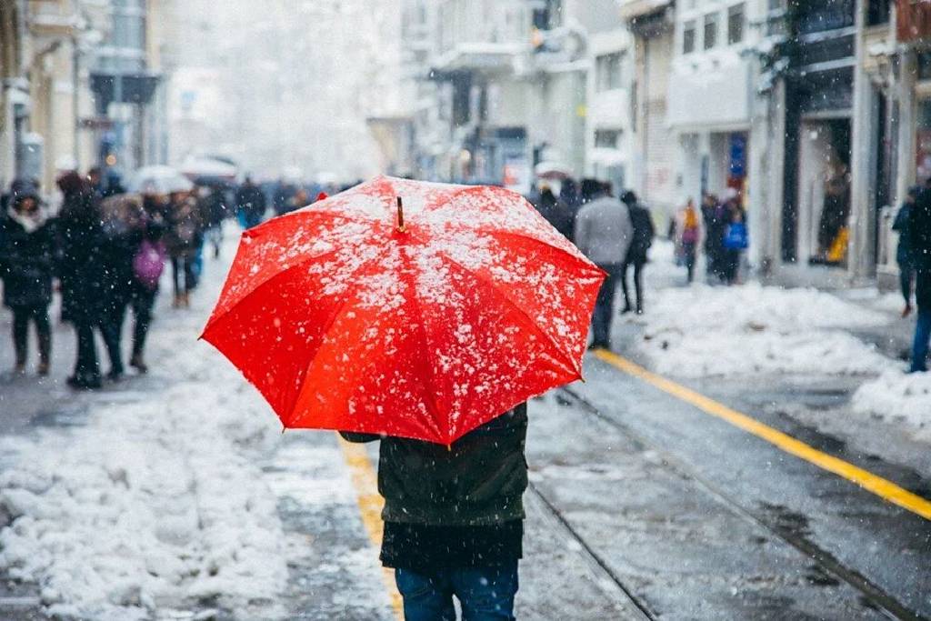 Meteoroloji'den 9 ile sarı kodlu uyarı! Yeni yılda kar yağacak mı?