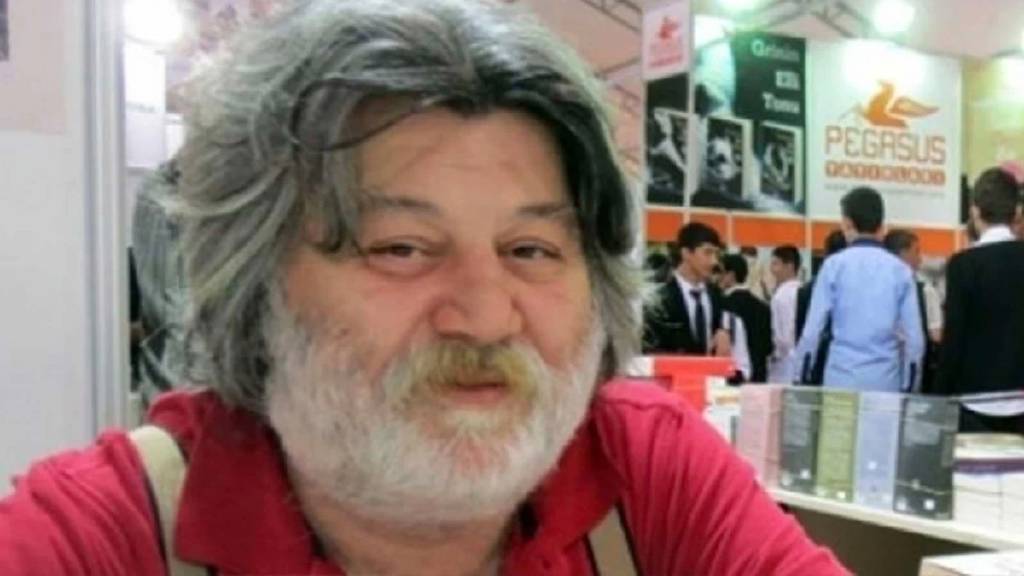 Yazar Aziz Nesin'in oğlu Ahmet Nesin hakkında yakalama kararı çıkarıldı...