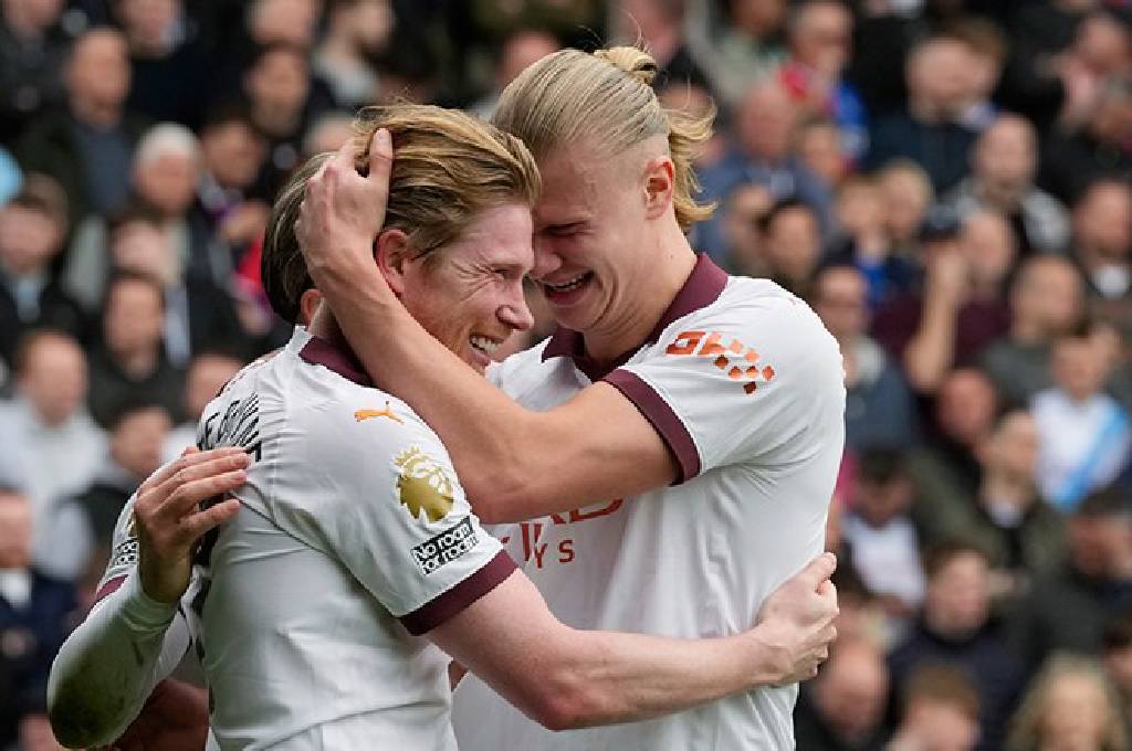  Manchester City, deplasmanda Leicester City’yi 2-0 mağlup etti