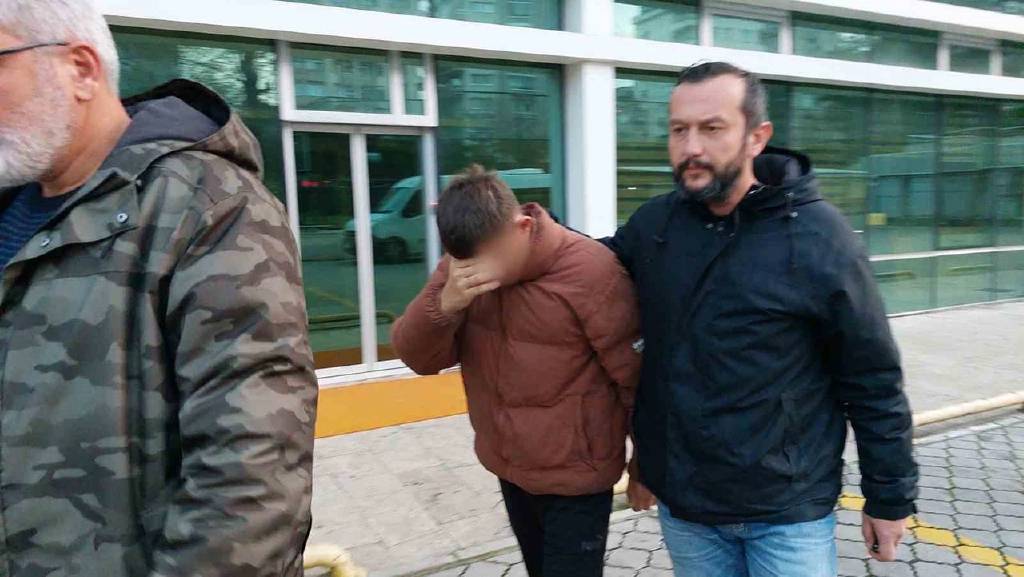 Samsun'da babasını silahla vuran çocuk tutuklandı