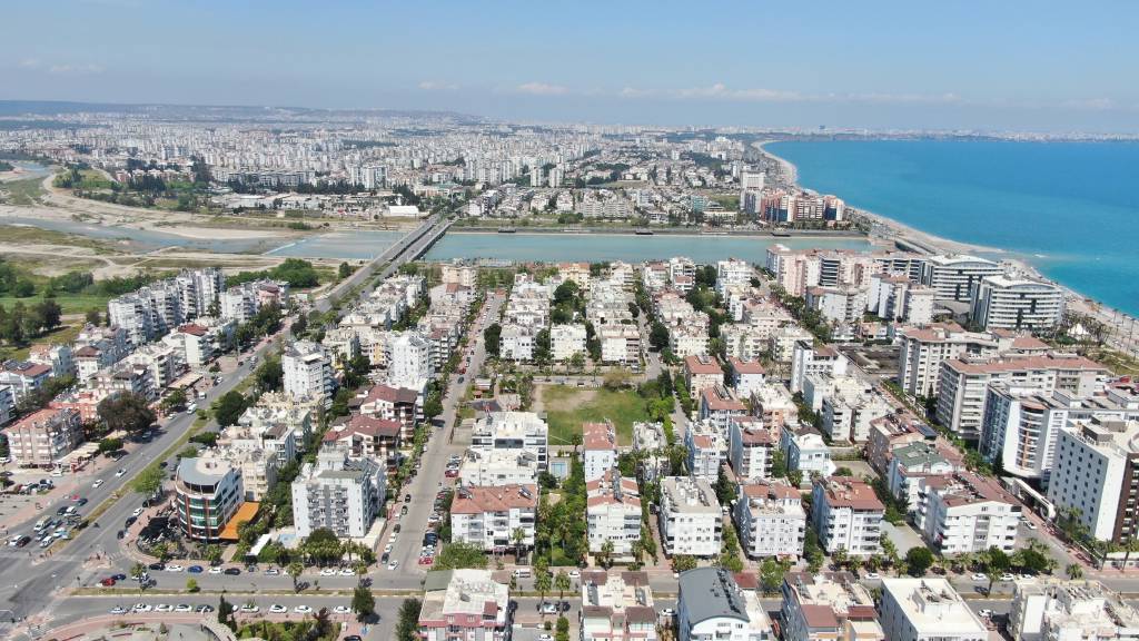 Konut satışında İstanbul ve Antalya başı çekiyor… En çok alan da Ruslar…