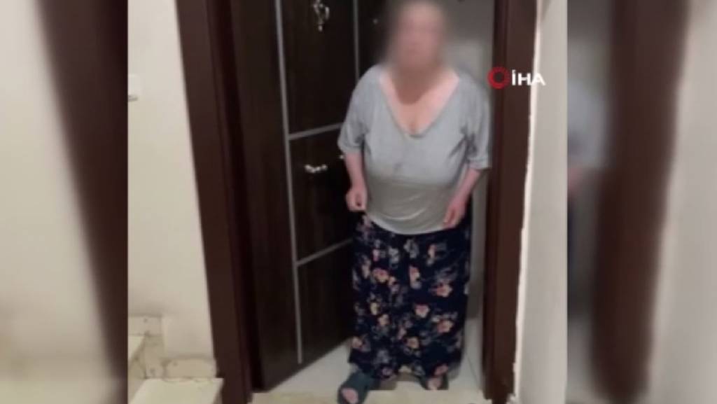 Çocuklara bıçak çeken yaşlı kadın, mahallenin kabusu oldu