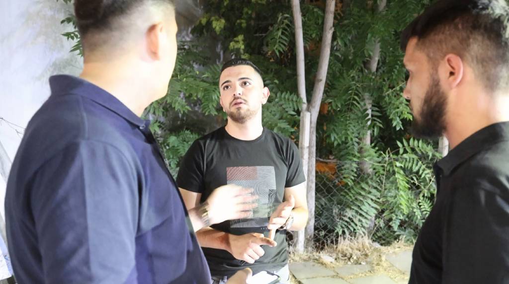 'Askeri personelim' dedi, polise polisi şikayet etti
