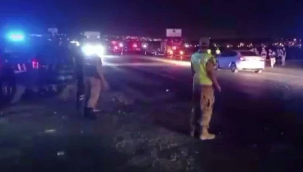 Düğünden çıkanların arasına tır daldı! 1'i bebek 4 kişi yaşamını yitirdi...