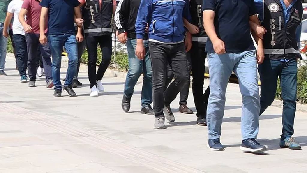 Tefecilere 4 ilde 'KUYU-11' operasyonu: 61 gözaltı