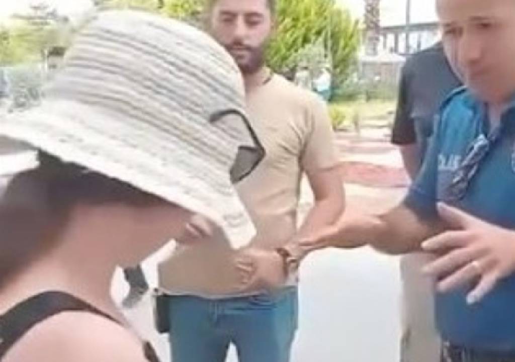 Antalya'da turizme balta: Açgözlü esnaf, 2 bardak nar suyuna 1200 TL istedi!