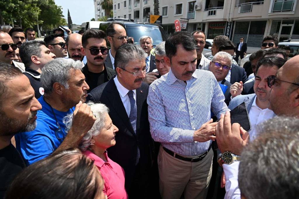 Murat Kurum: "2025'e kadar afetzede evsiz kalmayacak"