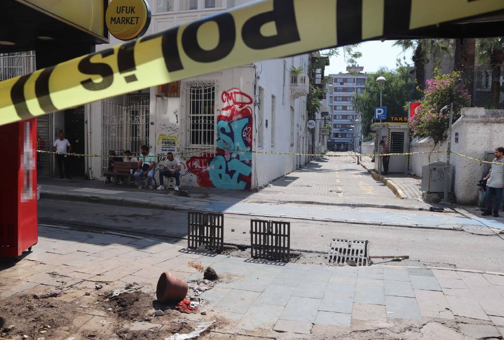 İzmir’de 2 kişinin elektrik akımına kapılıp ölmesine ilişkin 29 gözaltı kararı...