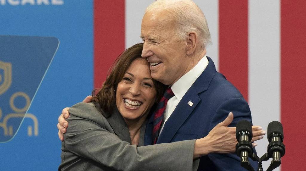 Joe Biden adaylıktan çekildi, seveni sevmeyeni mesaj yağmuruna tuttu