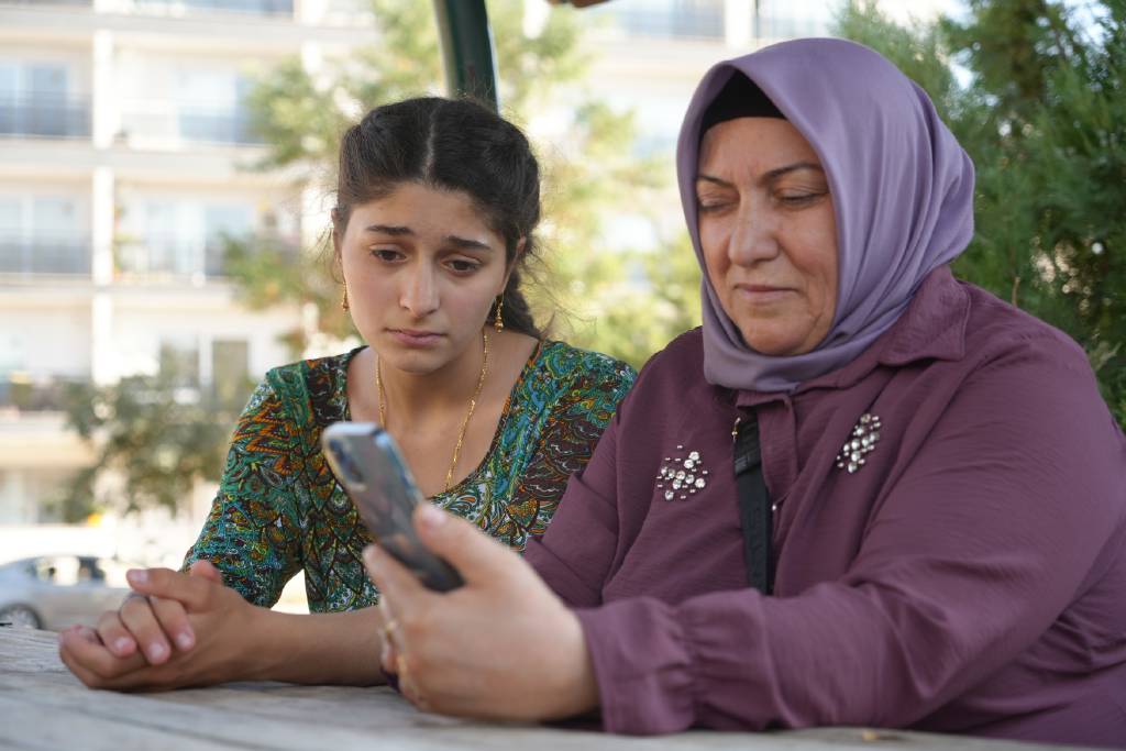 Gurbetçi kadını, yapay zeka kullanarak 120 bin TL dolandırdılar…