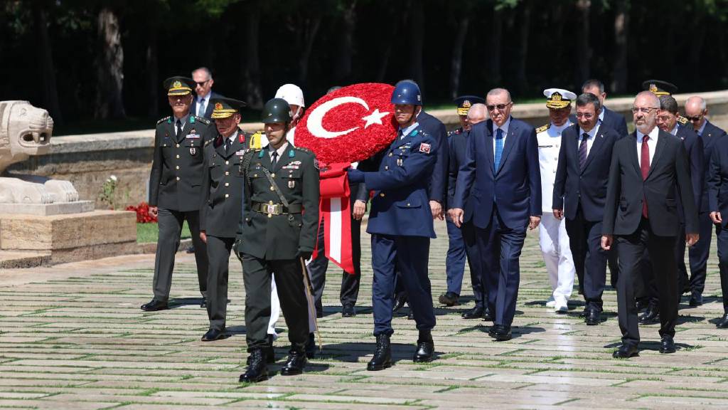 Cumhurbaşkanı Erdoğan: Bölgemizi kan deryasına çevirmek isteyenlere fırsat vermeyeceğiz